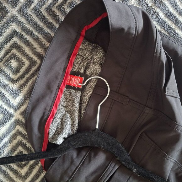 Kenneth Cole Awearness Men's Slim Fit Trousers in Black - Size 40x34 - Picture 3 of 5